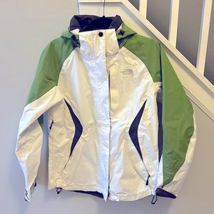 The North face Ski Coat Shell - Gently Used - Like New - Size Medium
